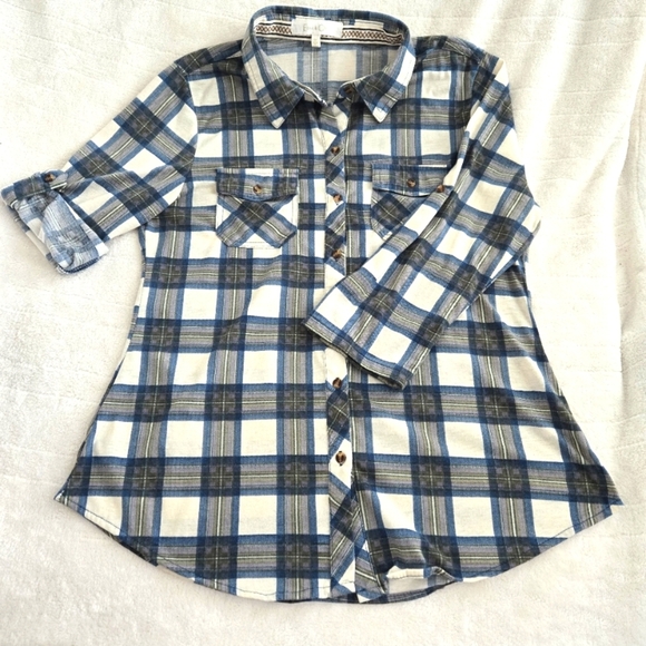 Eden & Olivia Black White Plaid Collared Button Down Shirt Sz M Roll up Sleeve - Picture 10 of 10